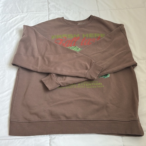 Pull&Bear Brown Fruit Graphic Sweater - Picture 3 of 6